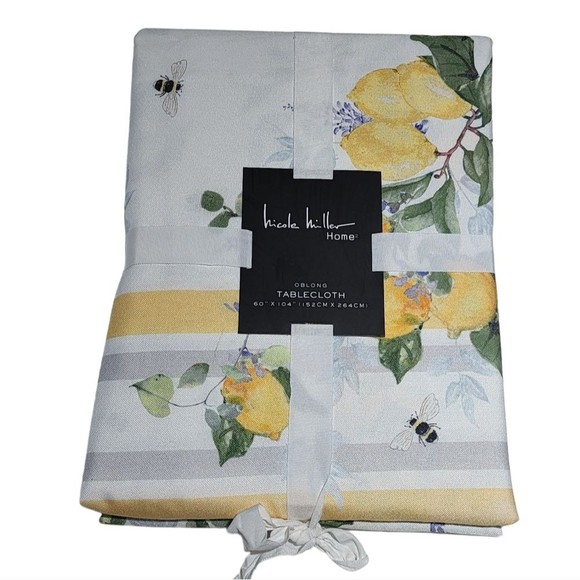 Nicole Miller Home Polyester Tablecloth Lemons Flowers‎ and Leaves 60x104 Oblong - Picture 1 of 11